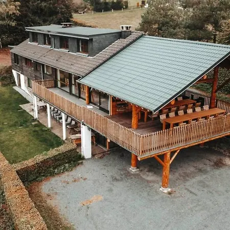 La Harde 31 Pers Malmedy, Vue, Wellness, Jardin Semesterbostad *